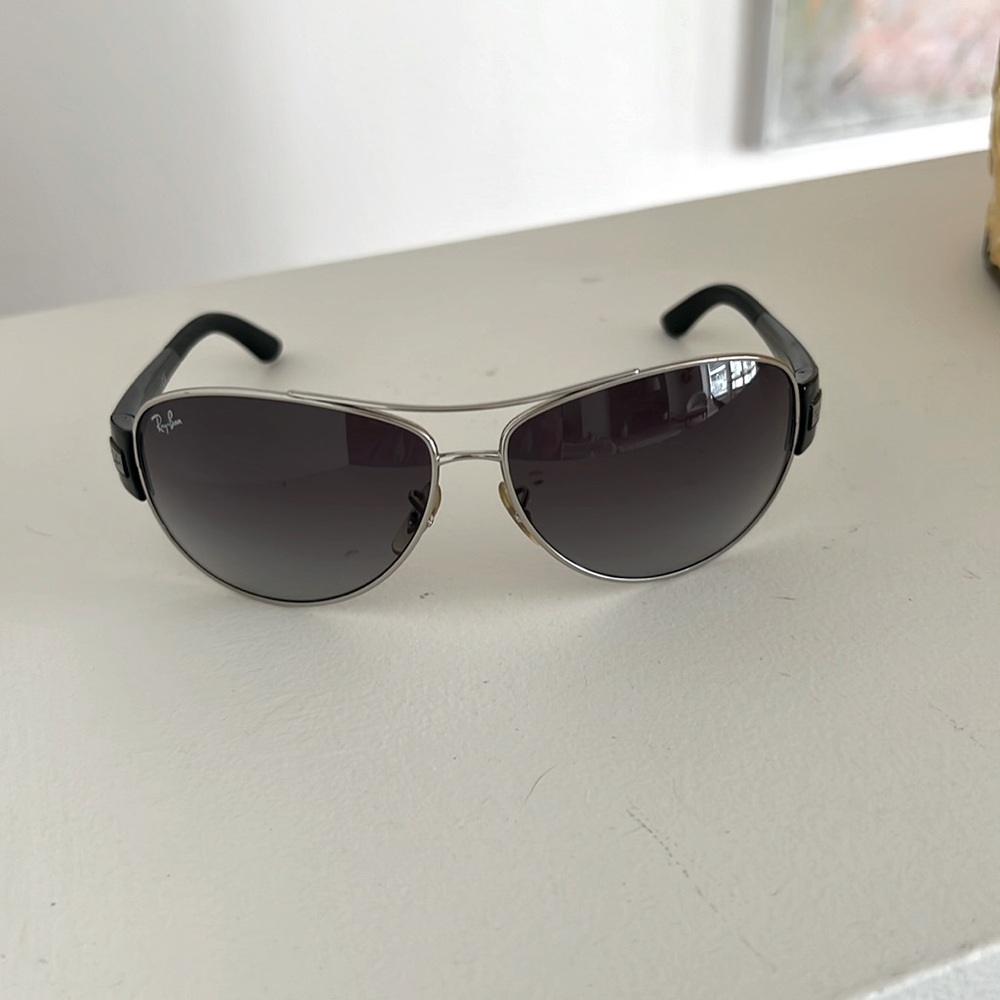 Ray-Ban Silver Gray Aviator Sunglasses with Double Bridge